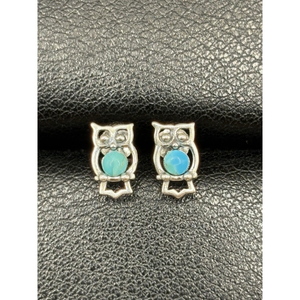 New Condition Sterling Silver Turquoise Owl Stud Earrings 925 J18